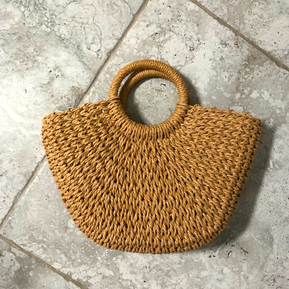 Half Moon purse ✨